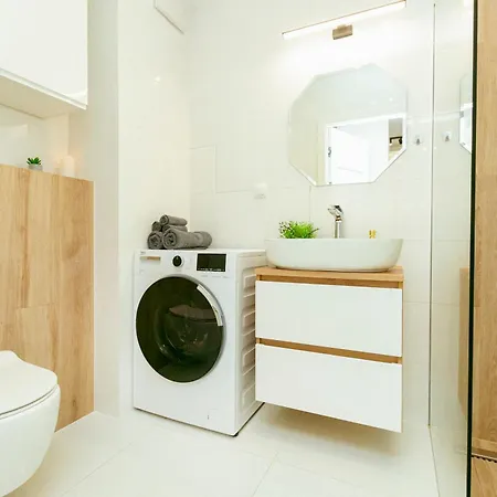 Apartment Przytulny Niedaleko Lotniska W Modlinie Nowy Dwor Mazowiecki